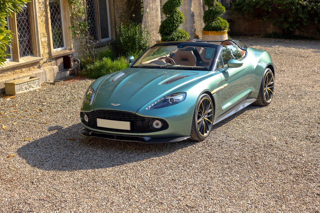 2018 Aston Martin Vanquish Zagato - Image 30 of 31