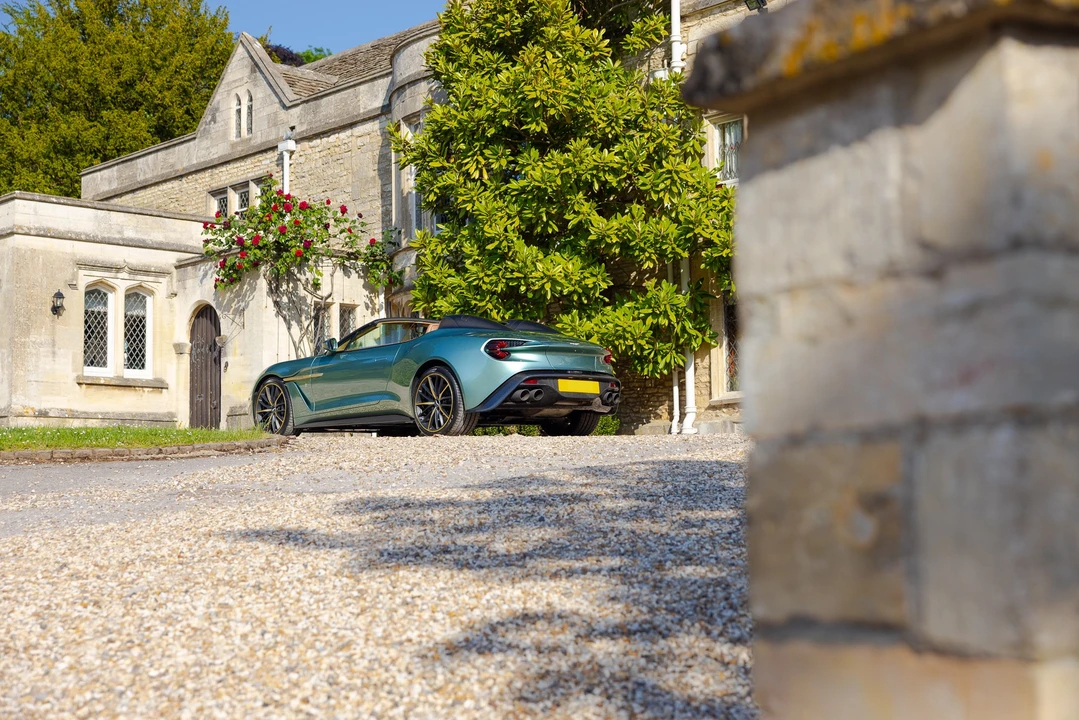 2018 Aston Martin Vanquish Zagato - Image 31 of 31