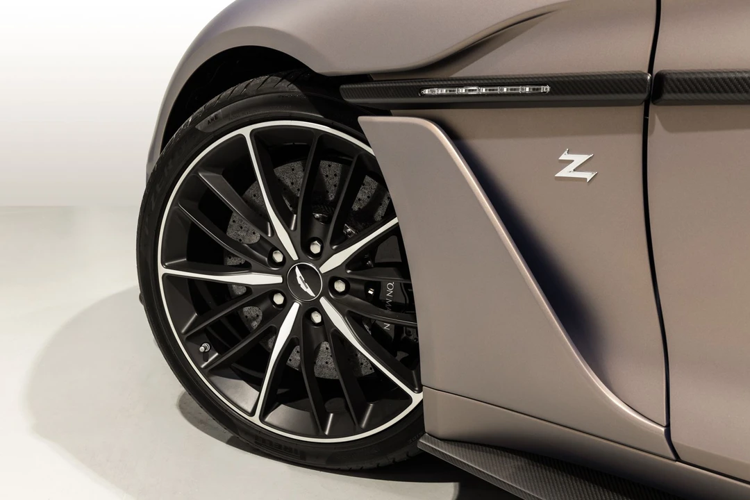 2018 Aston Martin Vanquish 2nd Gen - Image 27 of 31