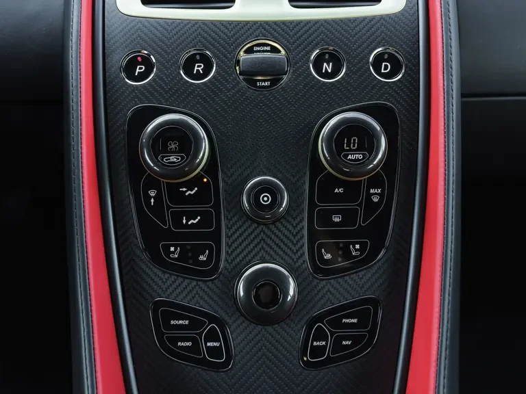 2018 Aston Martin Vanquish 2nd Gen - Image 14 of 31