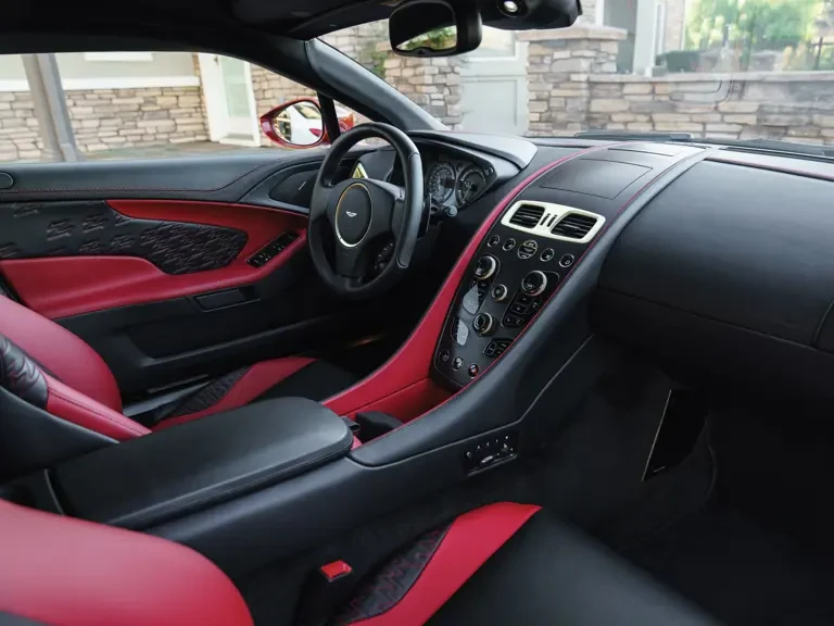 2018 Aston Martin Vanquish 2nd Gen - Image 11 of 31