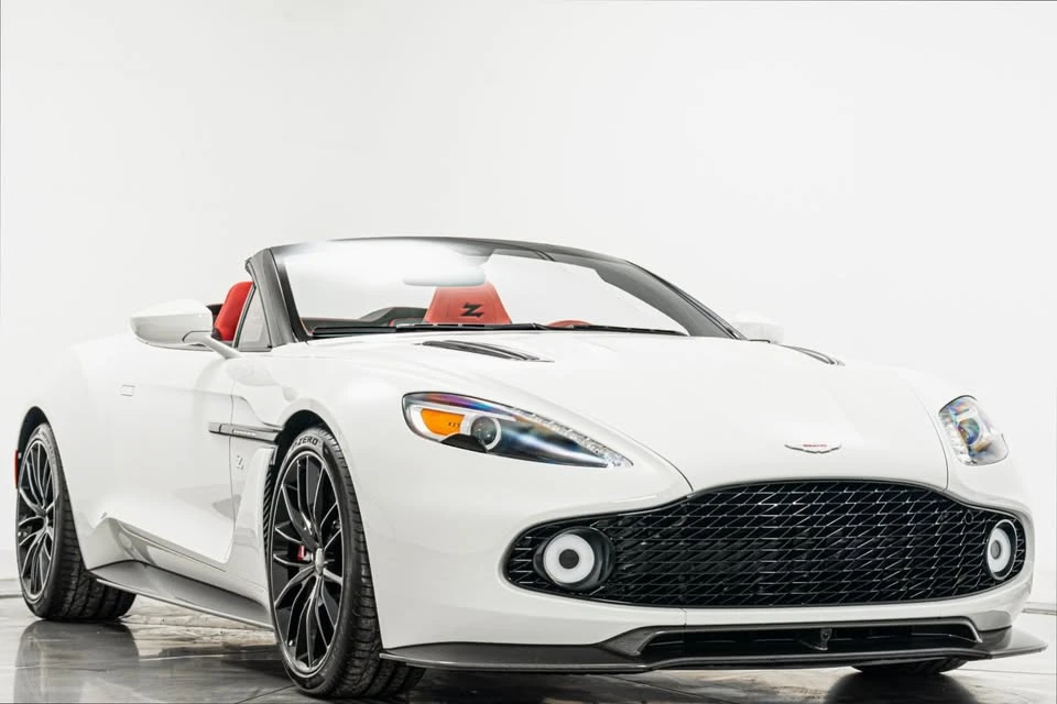 2018 Aston Martin Vanquish Zagato - Image 2 of 8