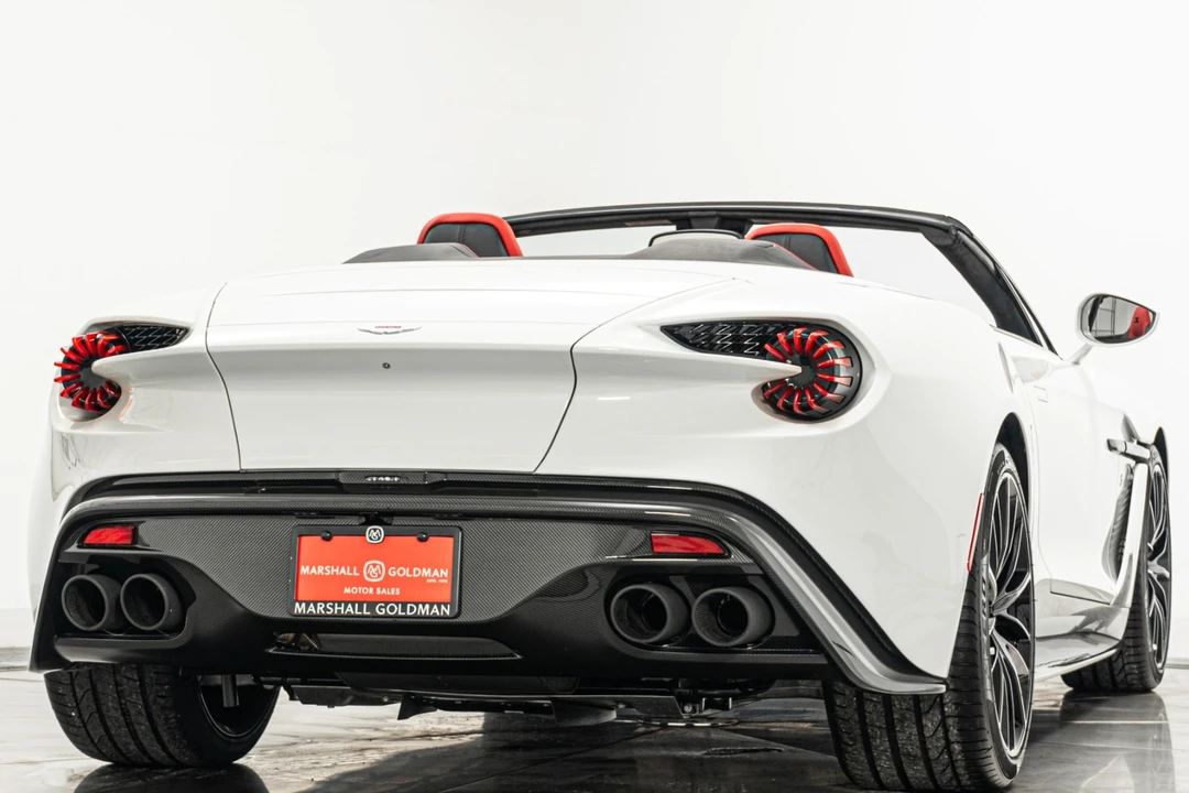 2018 Aston Martin Vanquish 2nd Gen - Image 9 of 21