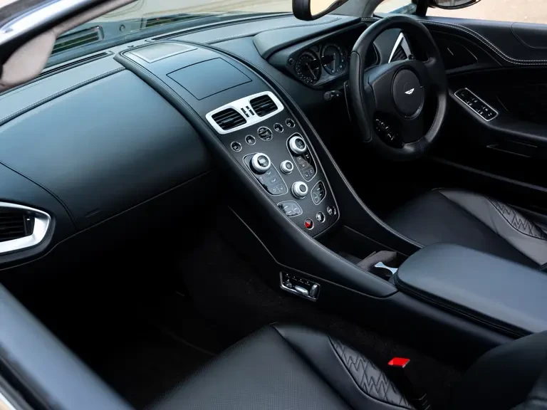 2018 Aston Martin Vanquish 2nd Gen - Image 14 of 31