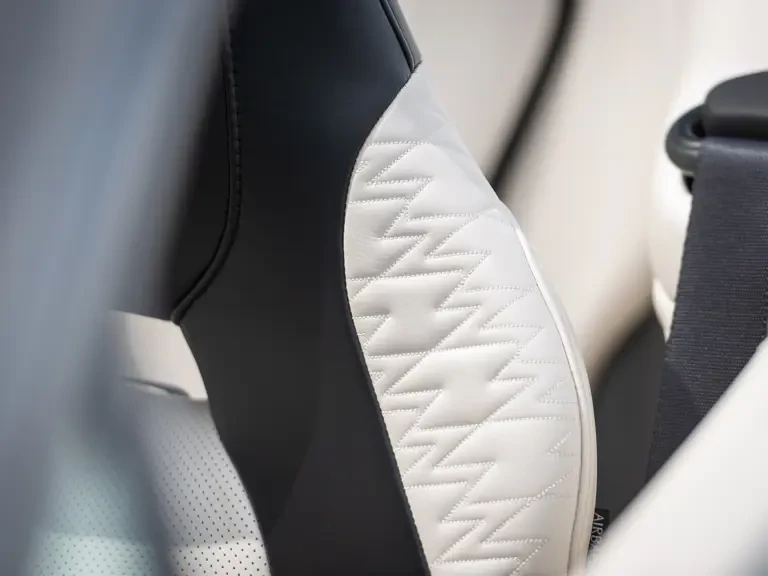 2018 Aston Martin Vanquish 2nd Gen - Image 21 of 31
