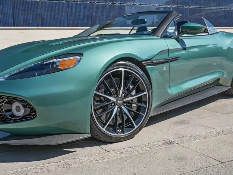 2018 Aston Martin Vanquish Zagato - Image 11 of 31