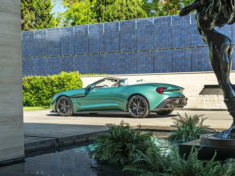 2018 Aston Martin Vanquish Zagato - Image 3 of 31
