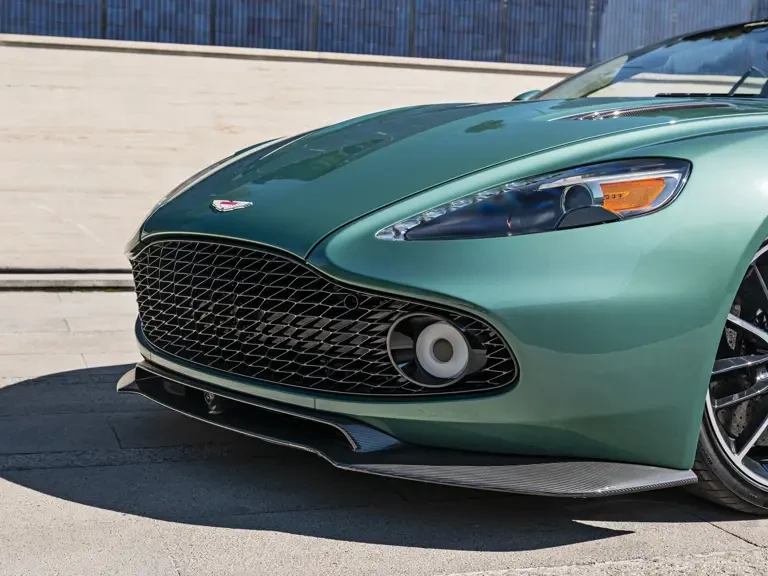 2018 Aston Martin Vanquish Zagato - Image 12 of 31
