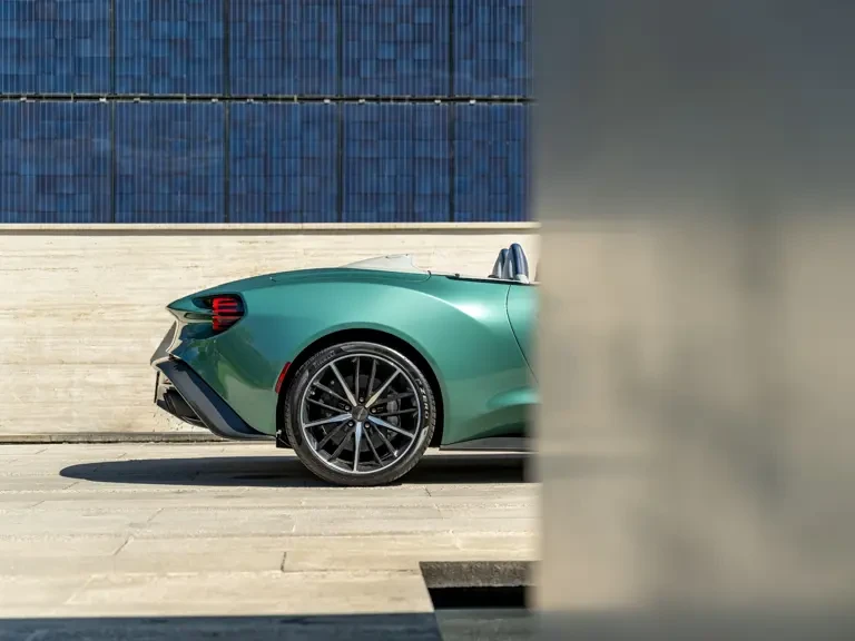 2018 Aston Martin Vanquish Zagato - Image 26 of 31