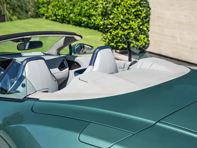 2018 Aston Martin Vanquish Zagato - Image 16 of 31