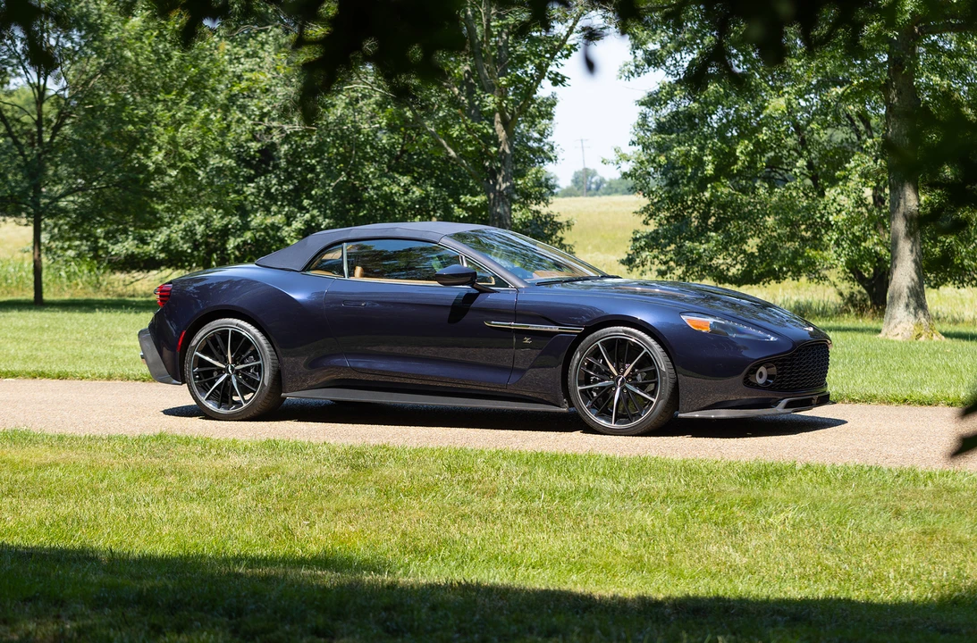2018 Aston Martin Vanquish 2nd Gen - Image 19 of 31