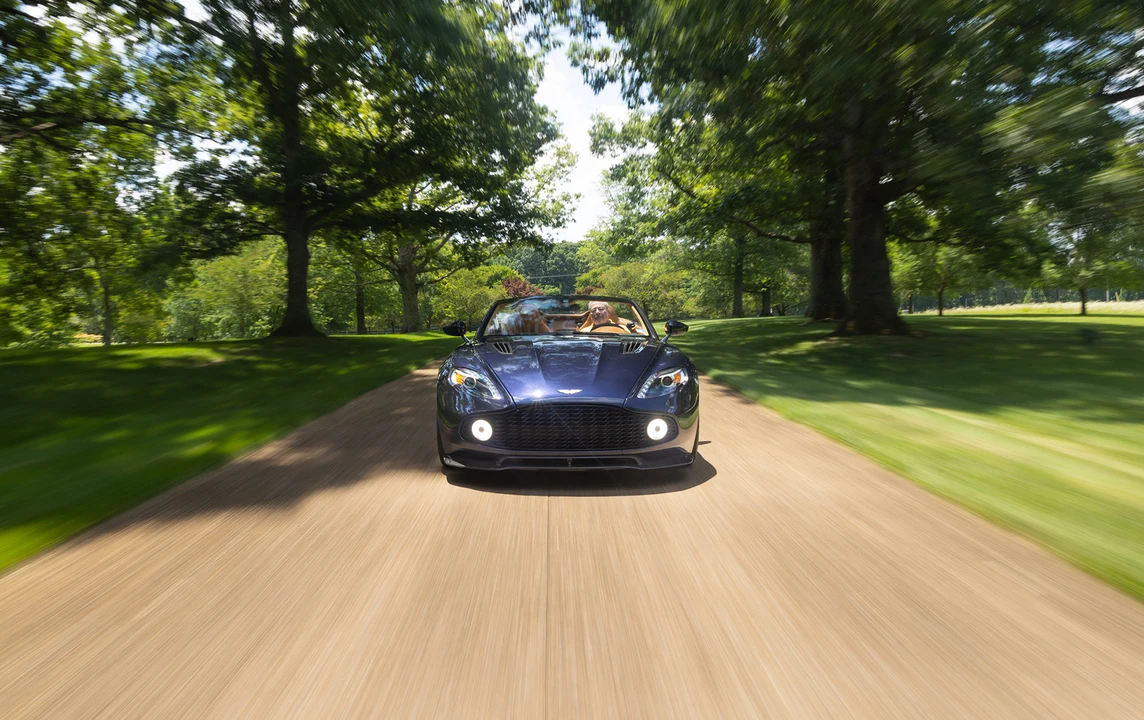 2018 Aston Martin Vanquish 2nd Gen - Image 21 of 31