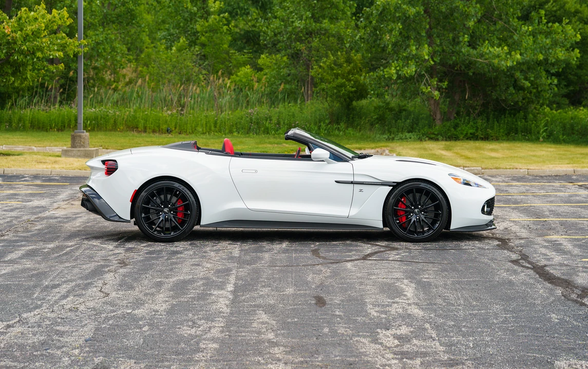 2018 Aston Martin Vanquish Zagato - Image 2 of 13