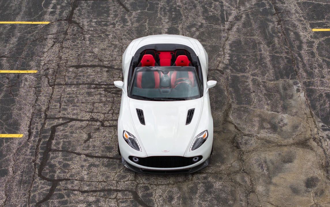 2018 Aston Martin Vanquish Zagato - Image 9 of 13