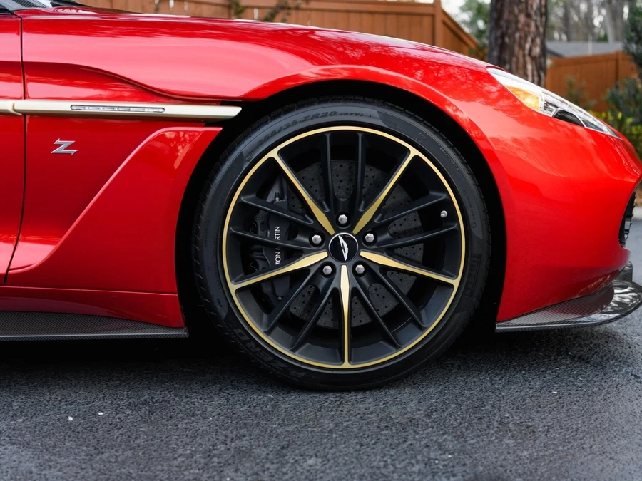 2018 Aston Martin Vanquish 2nd Gen - Image 13 of 31