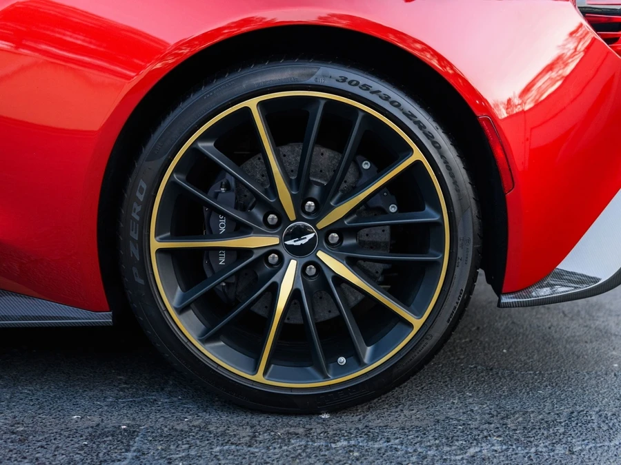 2018 Aston Martin Vanquish 2nd Gen - Image 11 of 31