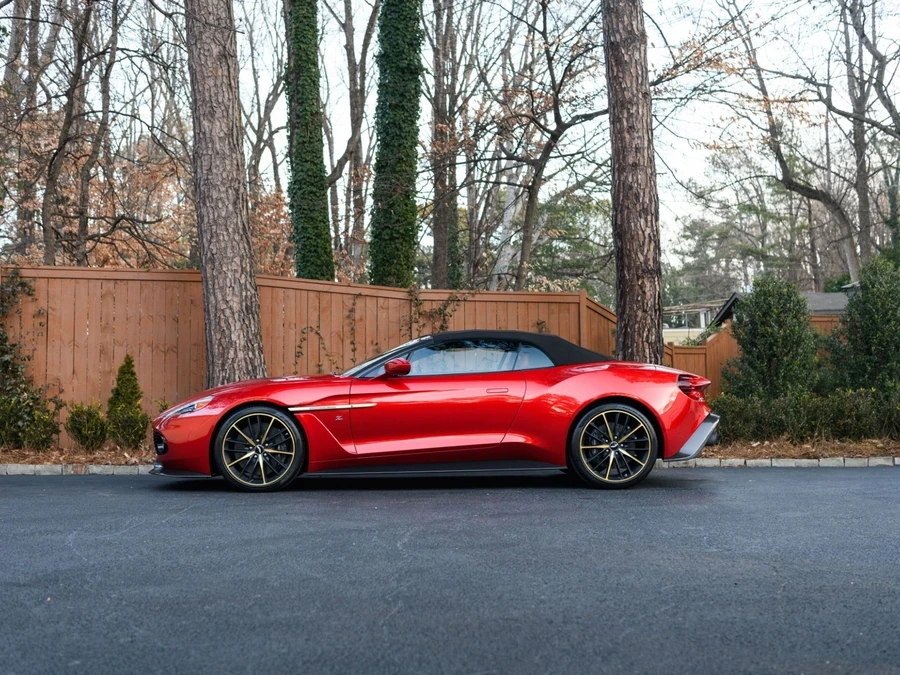 2018 Aston Martin Vanquish 2nd Gen - Image 2 of 31