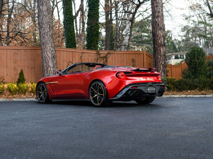 2018 Aston Martin Vanquish 2nd Gen - Image 9 of 31