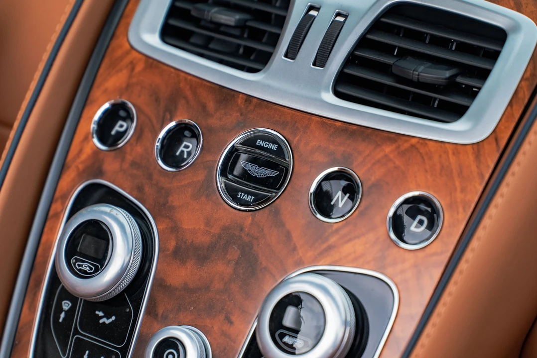 2018 Aston Martin Vanquish 2nd Gen - Image 20 of 31