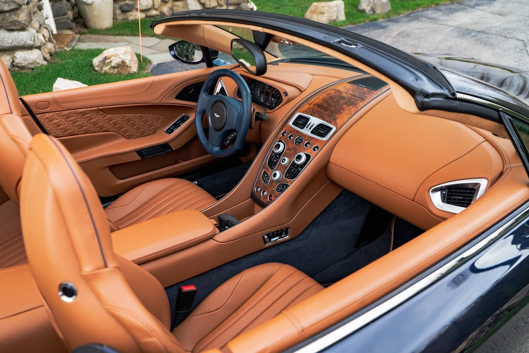 2018 Aston Martin Vanquish 2nd Gen - Image 22 of 31