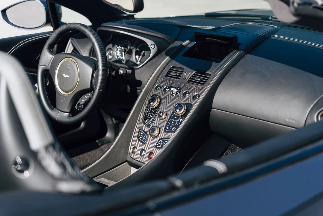 2018 Aston Martin Vanquish 2nd Gen - Image 30 of 31