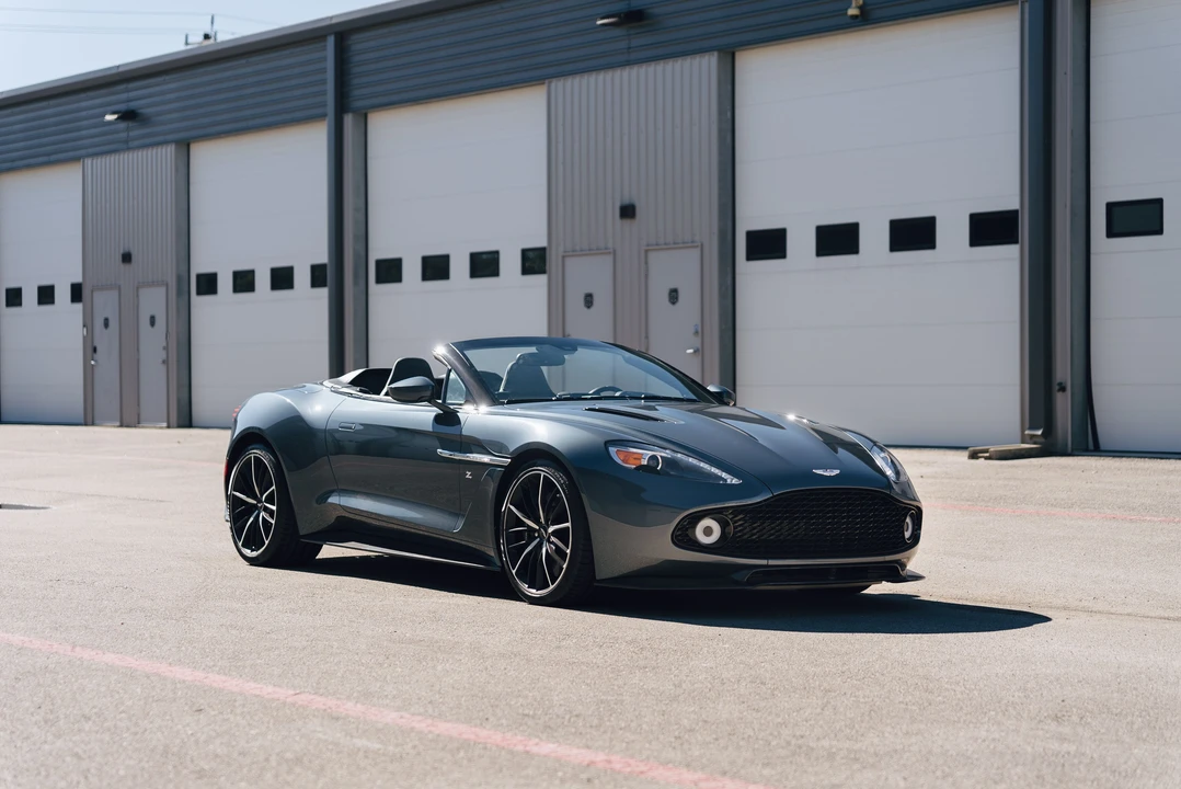 2018 Aston Martin Vanquish 2nd Gen - Image 16 of 31