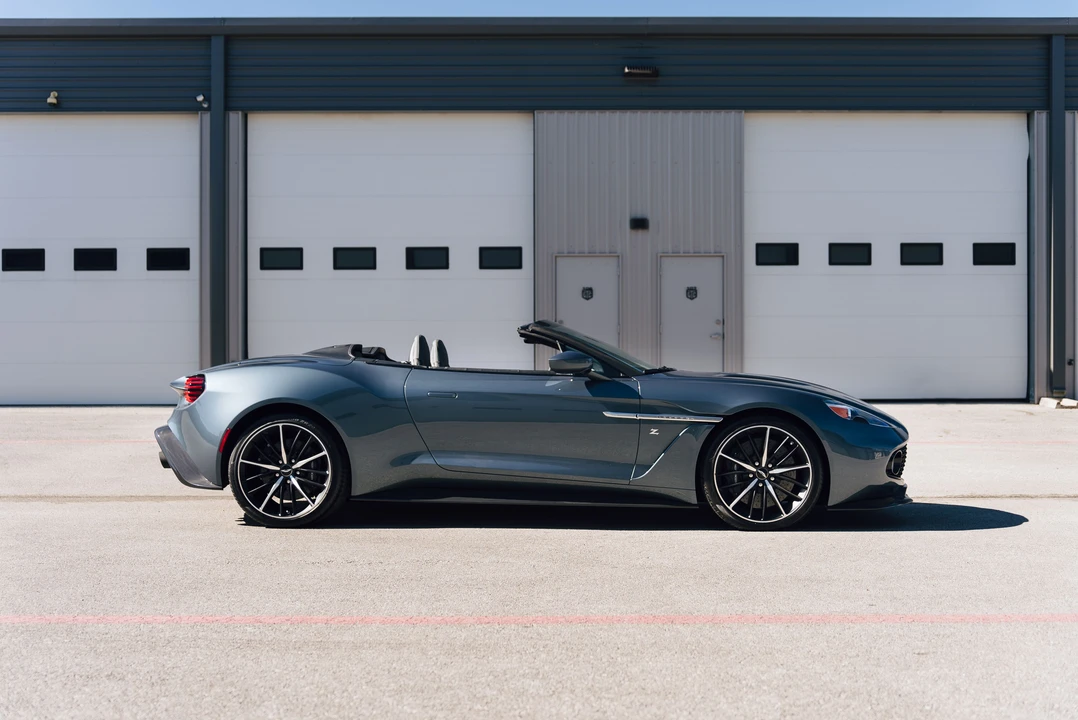 2018 Aston Martin Vanquish 2nd Gen - Image 15 of 31