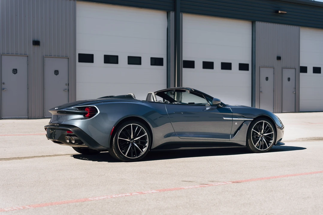 2018 Aston Martin Vanquish 2nd Gen - Image 14 of 31