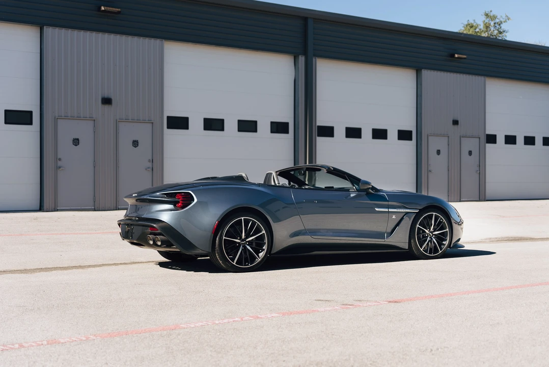 2018 Aston Martin Vanquish 2nd Gen - Image 13 of 31