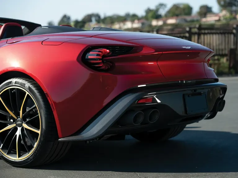 2018 Aston Martin Vanquish 2nd Gen - Image 26 of 31