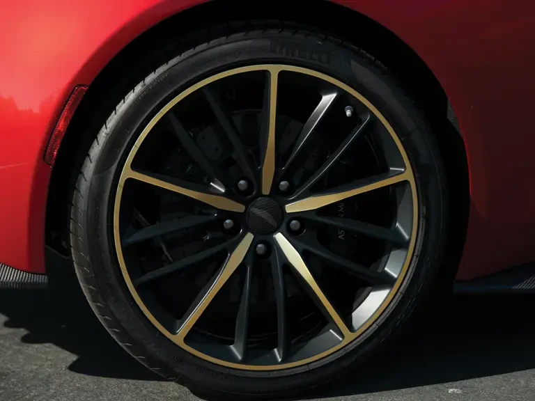 2018 Aston Martin Vanquish 2nd Gen - Image 28 of 31