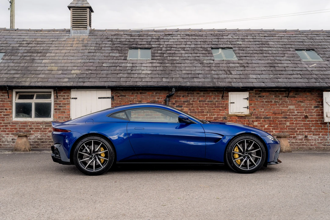 2018 Aston Martin V8 Vantage (2006-2017) - Image 9 of 31