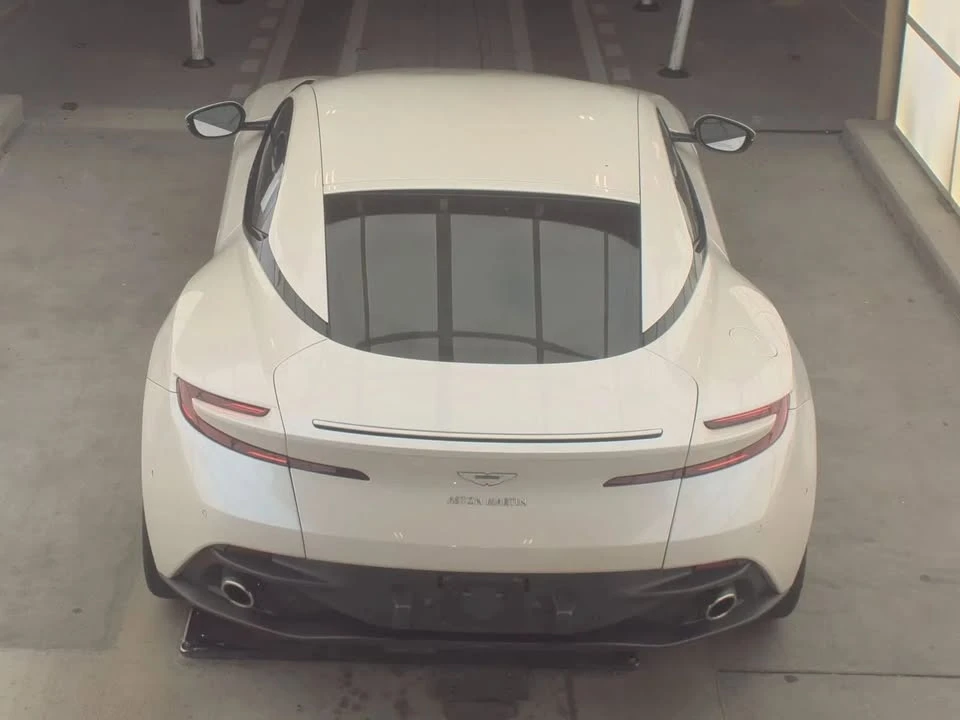 2018 Aston Martin DB11 - Image 11 of 13