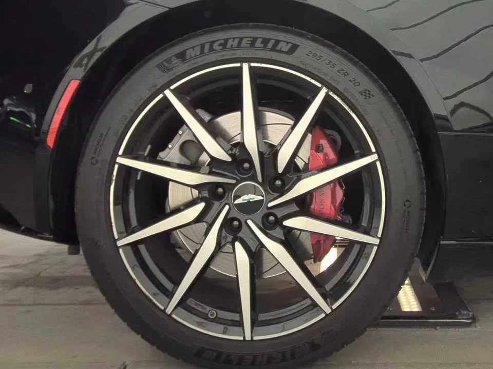 2018 Aston Martin DB11 - Image 16 of 17