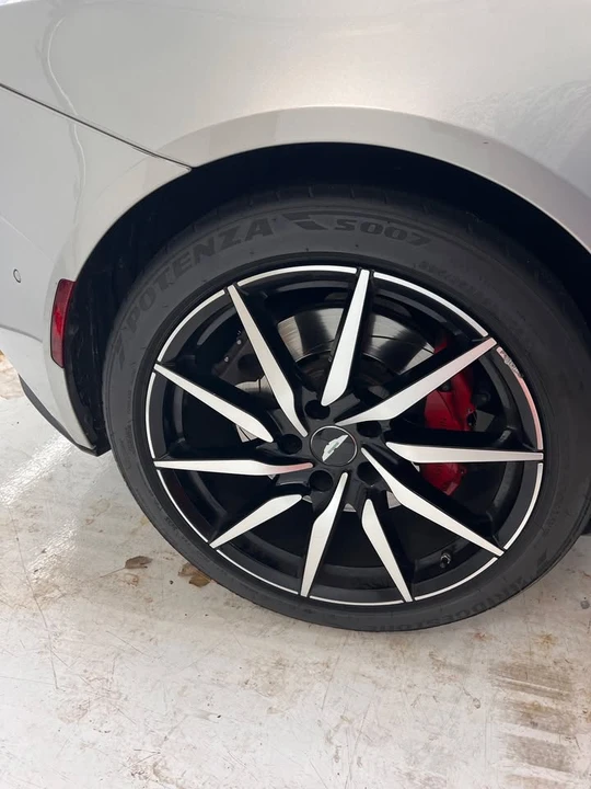 2018 Aston Martin DB11 - Image 5 of 14