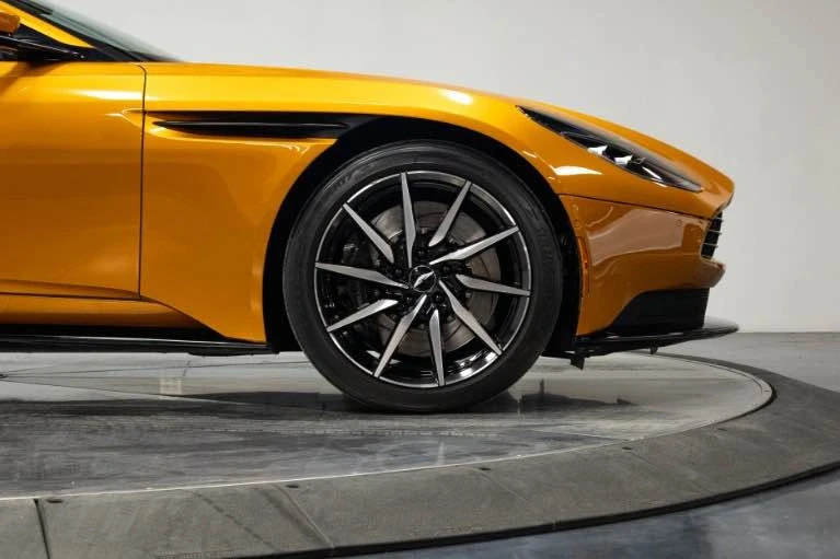 2018 Aston Martin DB11 V8 - Image 5 of 20
