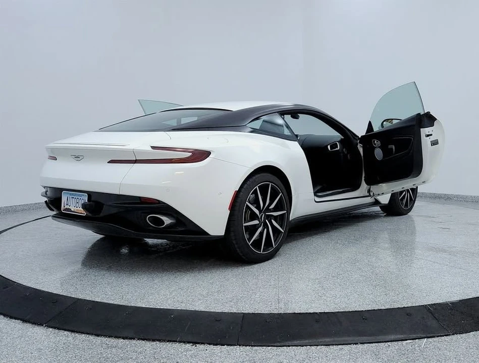 2018 Aston Martin DB11 V8 - Image 14 of 20