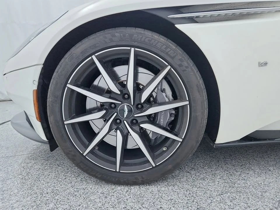 2018 Aston Martin DB11 V8 - Image 3 of 20