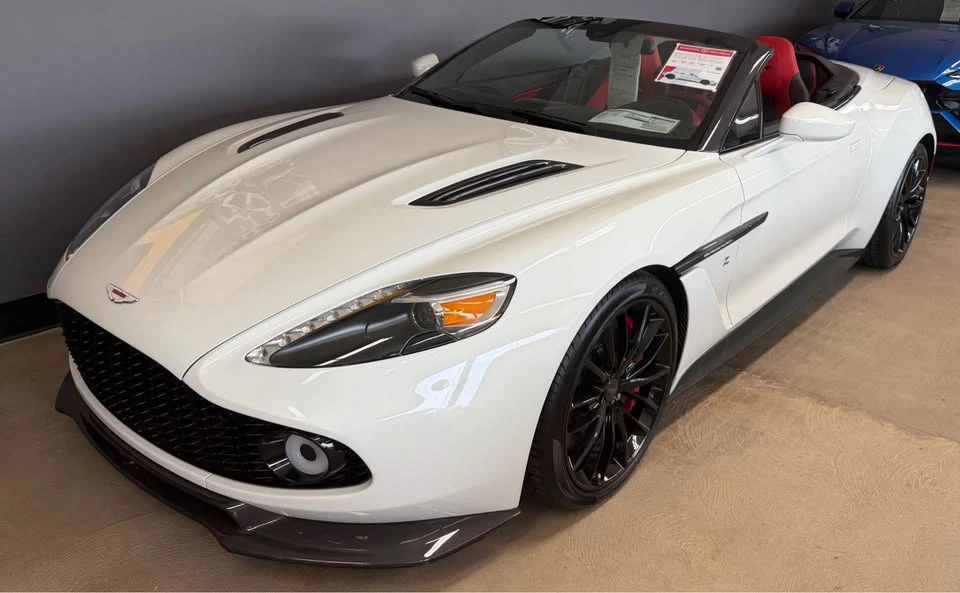 2018 Aston Martin Vanquish Zagato - Image 4 of 8