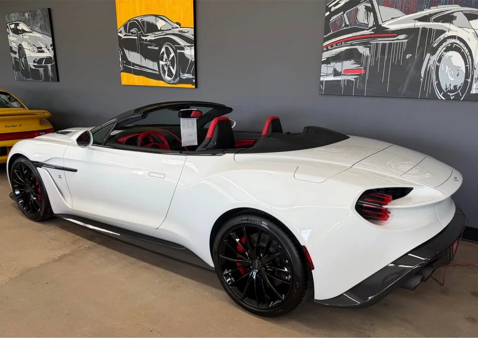 2018 Aston Martin Vanquish Zagato - Image 3 of 8