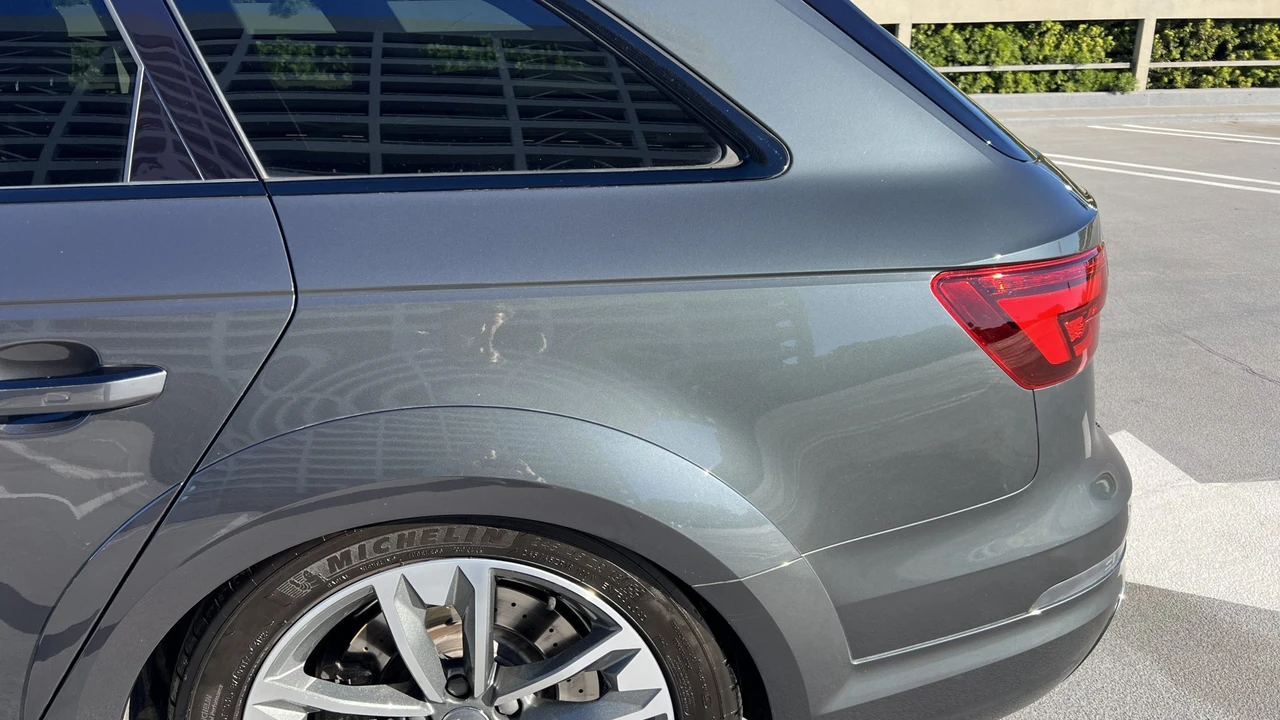 2018 Audi B9 A4 - Image 16 of 31