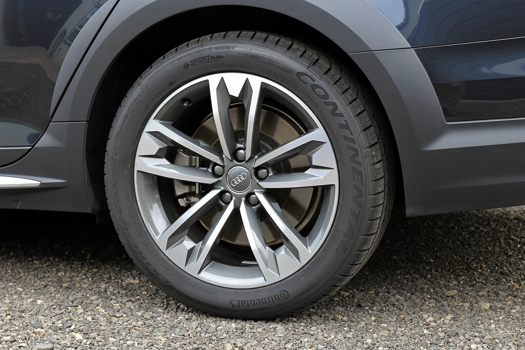 2018 Audi B9 A4 - Image 17 of 31