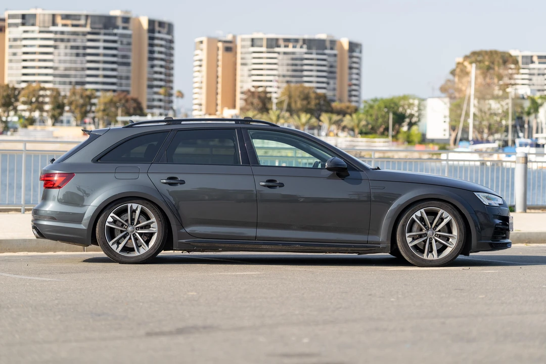 2018 Audi B9 A4 - Image 10 of 31