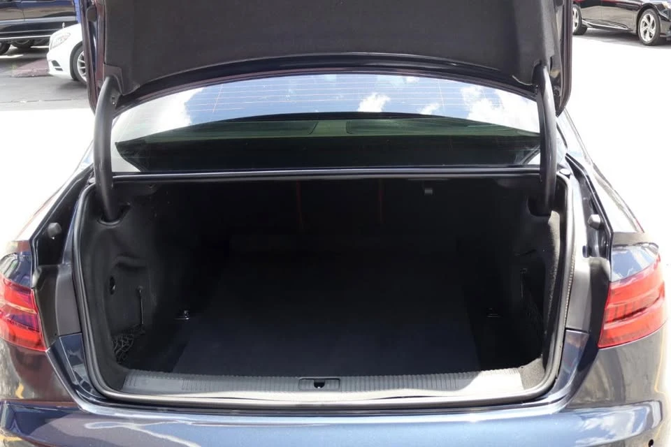 2018 Audi B9 A4 - Image 11 of 19