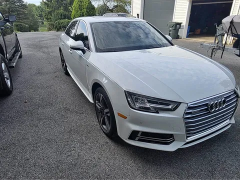 2018 Audi A4 Premium Plus Sedan 4D