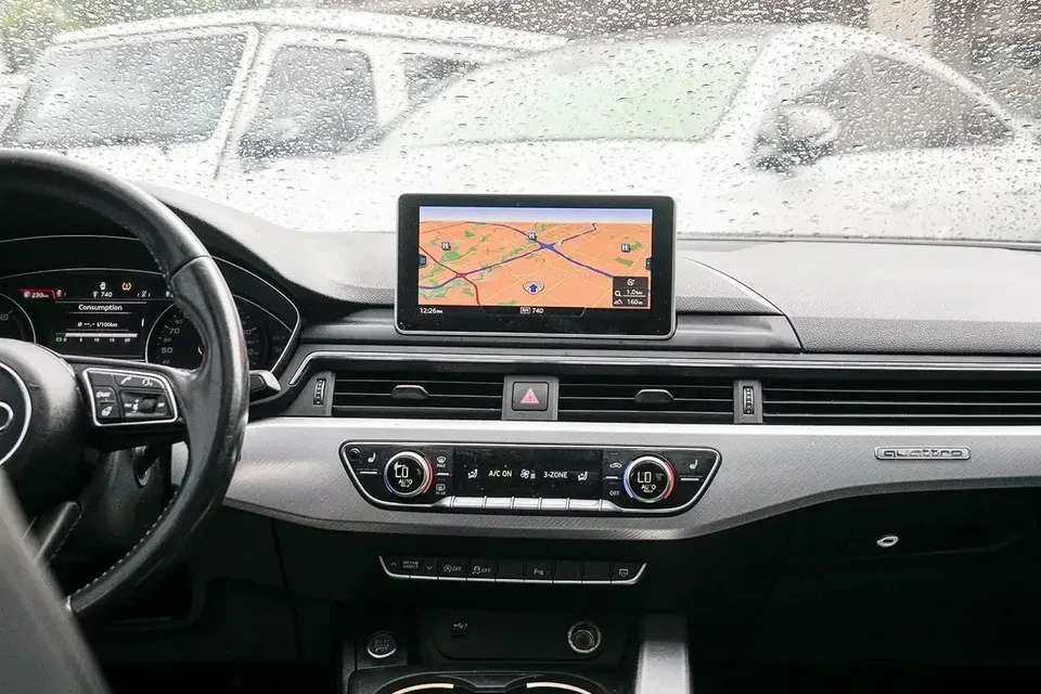 2018 Audi B9 A4 - Image 12 of 17