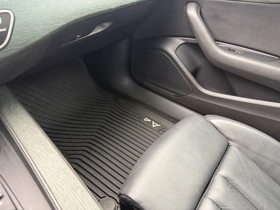 2018 Audi B9 A4 - Image 12 of 23