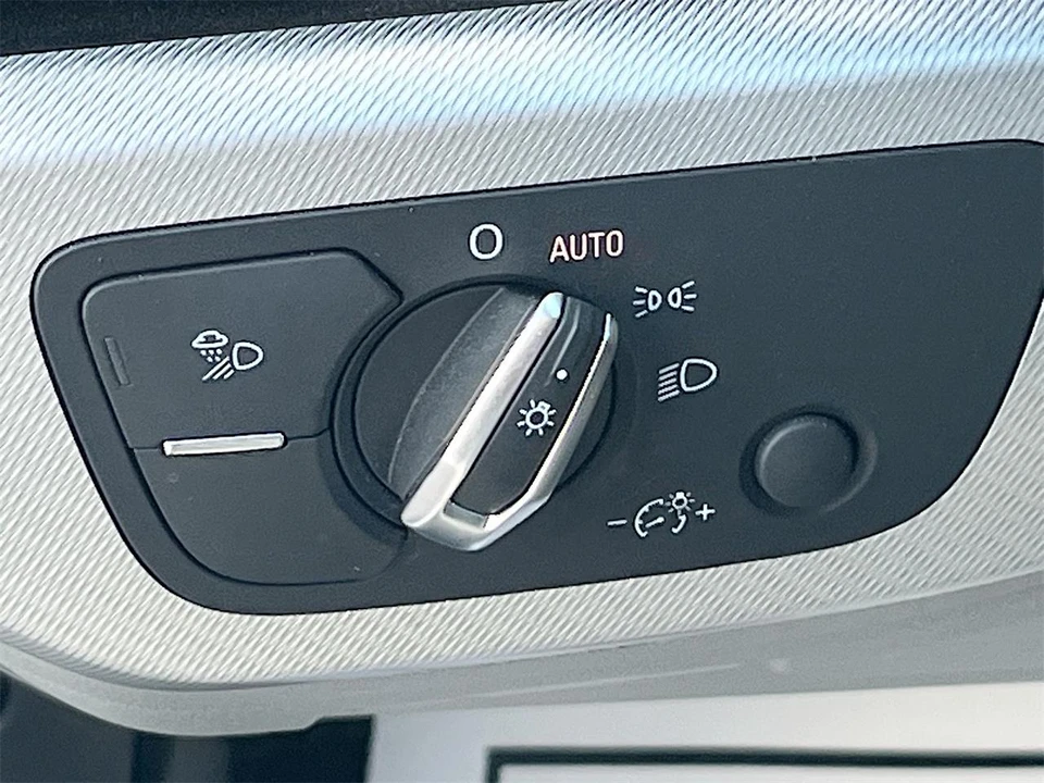 2018 Audi B9 A4 - Image 10 of 31