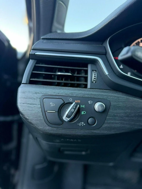 2018 Audi B9 A4 - Image 19 of 21