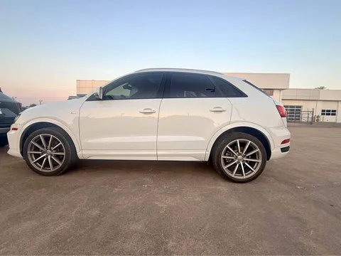 2018 Audi Q3 Premium Sport Utility 4D